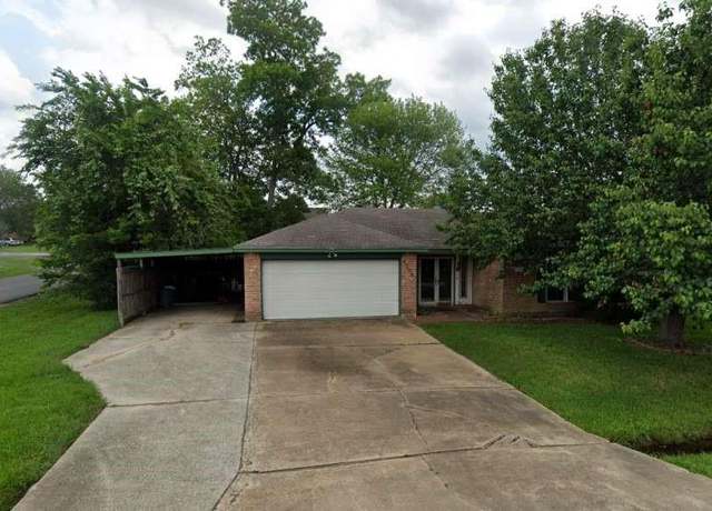 Property at 12690 Ridgecrest Dr, Willis, TX 77318, 4 beds, 2 baths