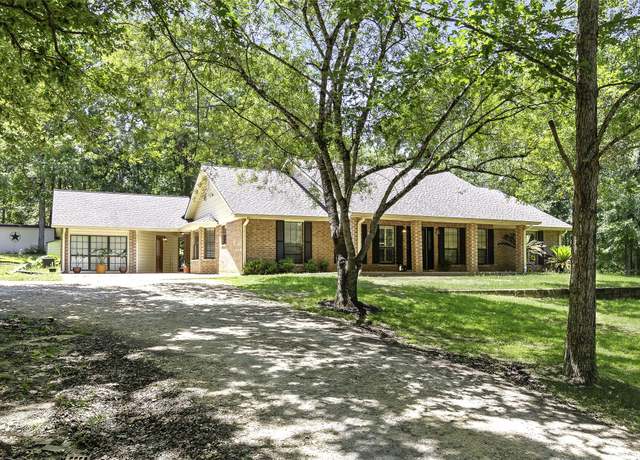 Property at 526 Pebble Crk, Livingston, TX 77351, 3 beds, 3 baths