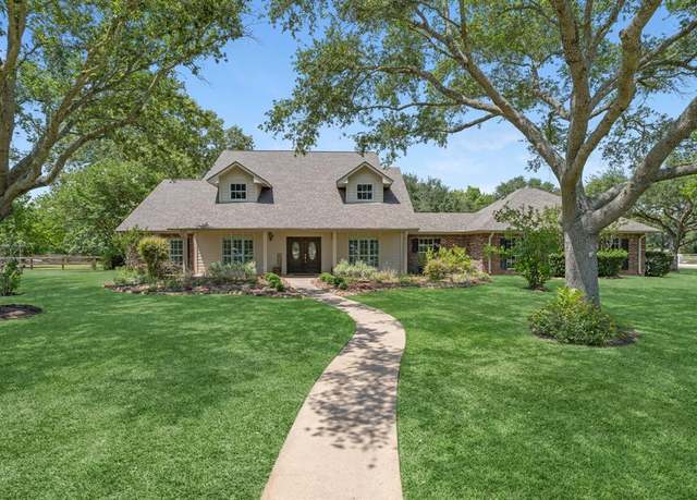 Property at 4402 Winding River Dr, Richmond, TX 77406, 5 beds, 3.5 baths