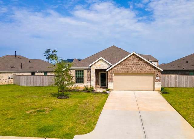 Property at 3149 Stonebriar Dr, Conroe, TX 77301, 3 beds, 2 baths