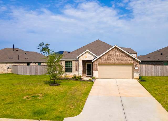 Property at 3149 Stonebriar Dr, Conroe, TX 77301, 3 beds, 2 baths