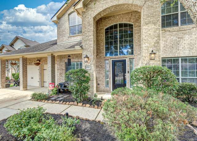 Property at 1481 Garden Lakes Dr, Friendswood, TX 77546, 4 beds, 2.5 baths
