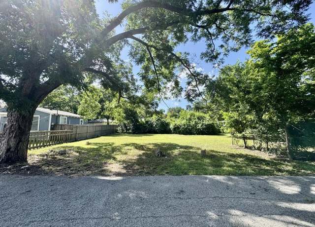 Property at 102 Frazier St, Terrell, TX 75160