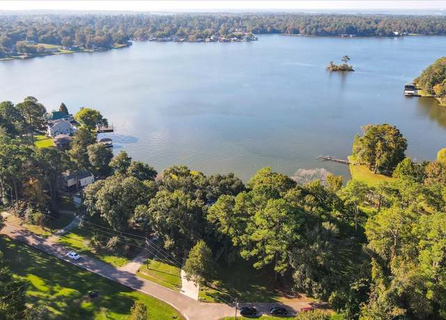 Property at 15133 Conroe Heights Ln, Willis, TX 77318