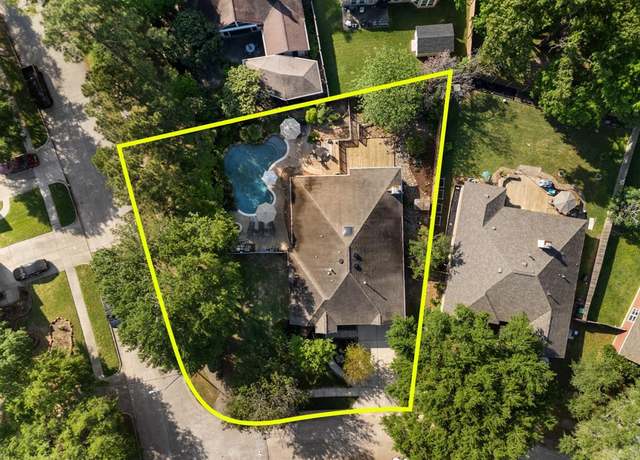 Property at 1818 Moston Dr, Spring, TX 77386, 3 beds, 2 baths