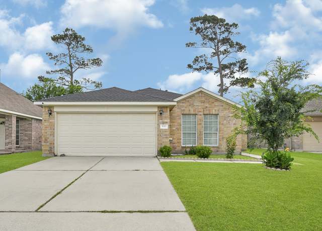 Property at 3902 Cary Creek Dr, Baytown, TX 77521, 3 beds, 3 baths