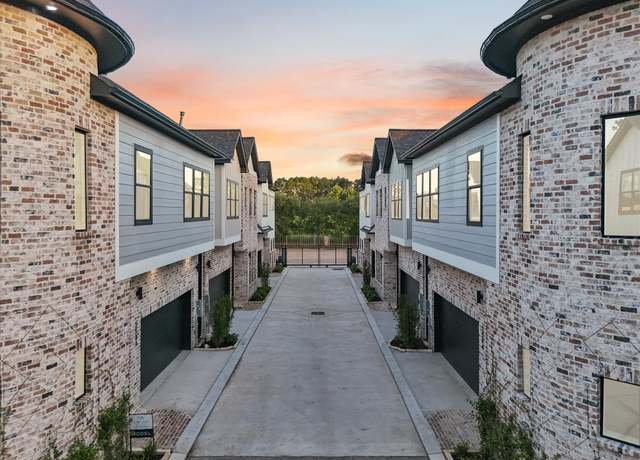 Property at 2586 W Tidwell Rd, Houston, TX 77091, 3 beds, 2.5 baths
