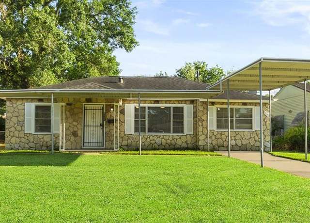 Property at 6034 Belmark St, Houston, TX 77033, 3 beds, 1 bath