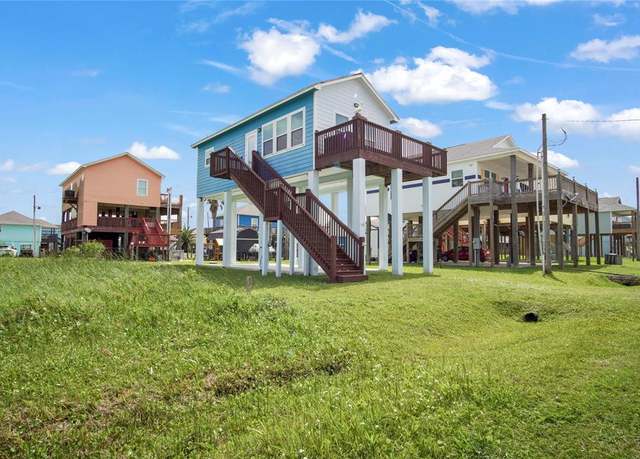 Property at 910 Meynig Dr, Crystal Beach, TX 77650, 1 bed, 1 bath