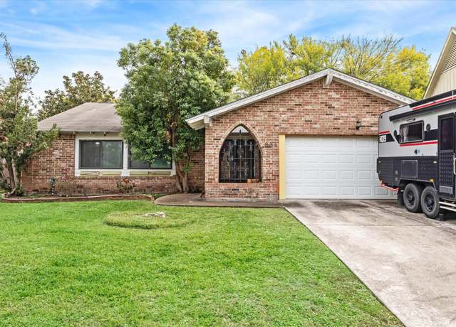 Property at 834 Ramada Dr, Houston, TX 77062, 3 beds, 2 baths