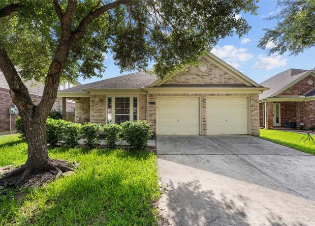 Property at 11047 Pierce Valley Dr, Richmond, TX 77406, 3 beds, 2 baths