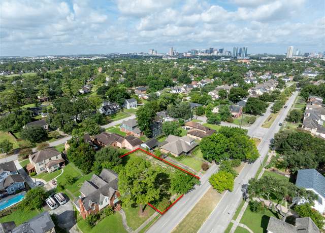 Property at 3418 Southmore Blvd, Houston, TX 77004