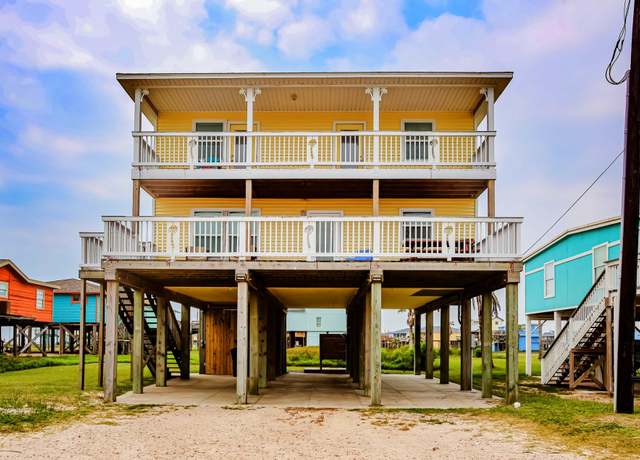 Property at 104 Beach Dr, Surfside Beach, TX 77541, 4 beds, 3 baths