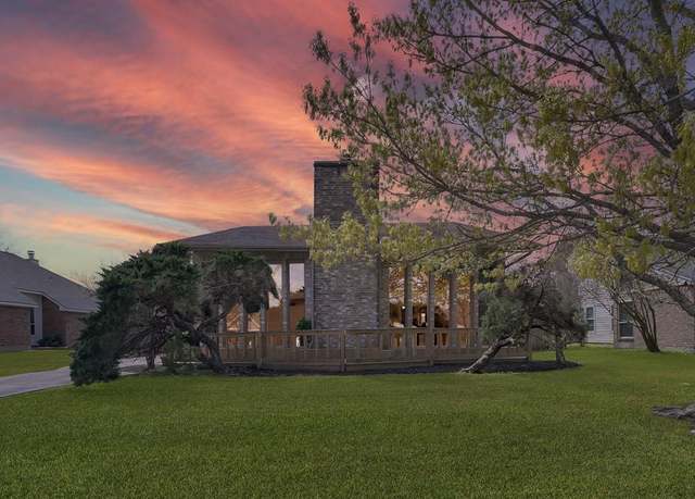 Property at 12319 Thoreau Dr, Montgomery, TX 77356, 3 beds, 2 baths