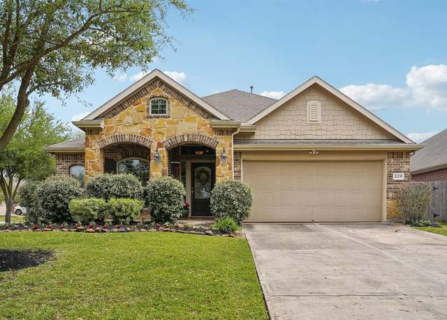 Property at 21235 Auburn Fields Dr, Porter, TX 77365, 3 beds, 2 baths