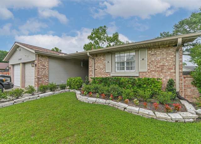 Property at 11427 Sageglen Dr, Houston, TX 77089, 3 beds, 2 baths
