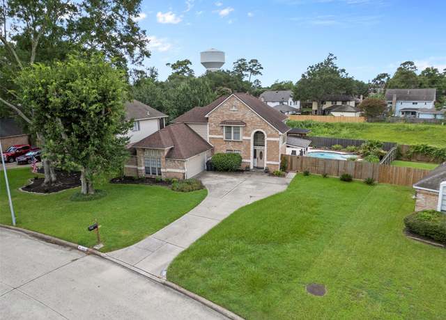Property at 19511 Oak Station Dr, Humble, TX 77346, 3 beds, 2.5 baths