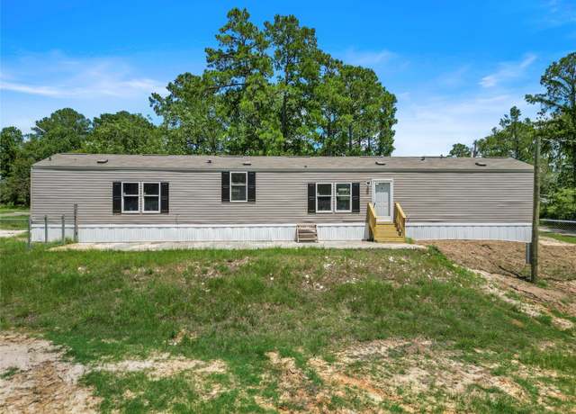 Property at 227 Cottonwood, Onalaska, TX 77360, 3 beds, 2 baths