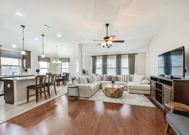 Property at 6903 Lamar Park Ln, Houston, TX 77049, 4 beds, 2.5 baths