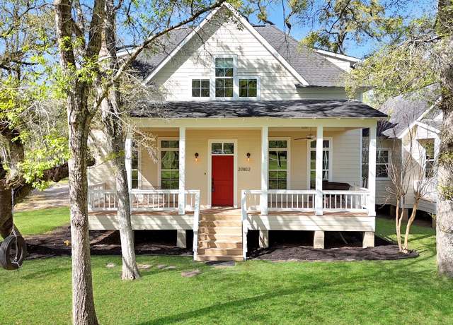 Property at 20802 Pecan Bend Rd, Damon, TX 77430, 4 beds, 3.5 baths