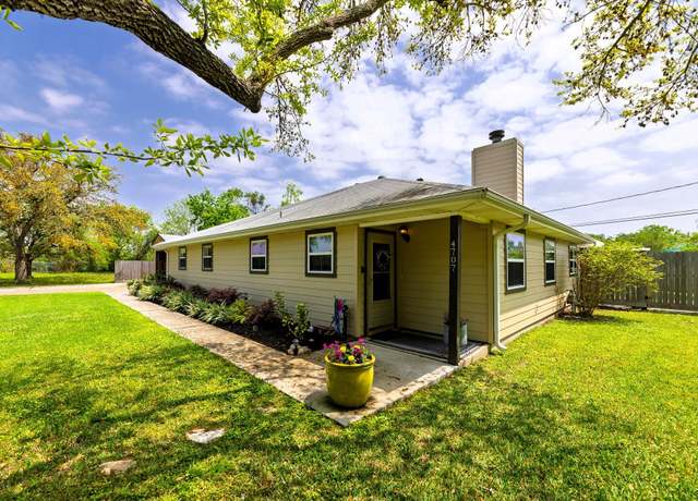 Property at 4707 Elm St, Seabrook, TX 77586, 2 beds, 2 baths
