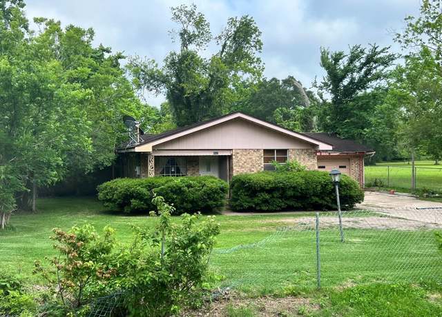 Property at 6523 Fm 2611 Rd, Brazoria, TX 77422, 3 beds, 2 baths