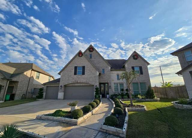 Property at 8702 Harriswood Dr, Missouri City, TX 77459, 4 beds, 3.5 baths