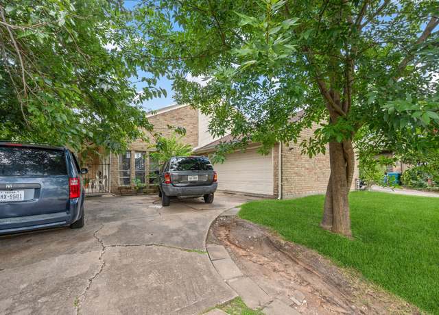 Property at 13103 Creekview Park Dr, Houston, TX 77082, 3 beds, 2.5 baths