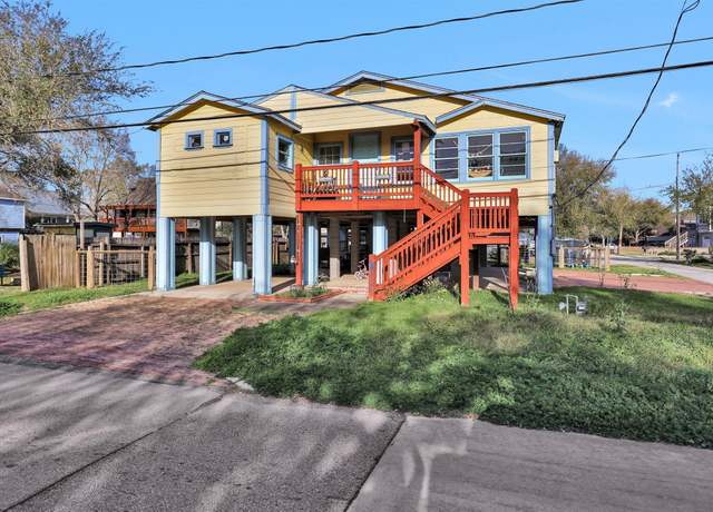 Property at 631 Clear Lake Rd, Galveston, TX 77565, 4 beds, 2 baths