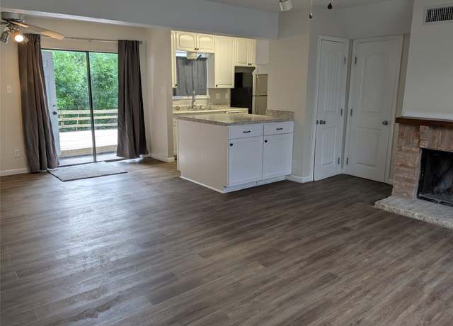 Property at 782 Worthshire St, Houston, TX 77008, 1 bed, 1.5 baths