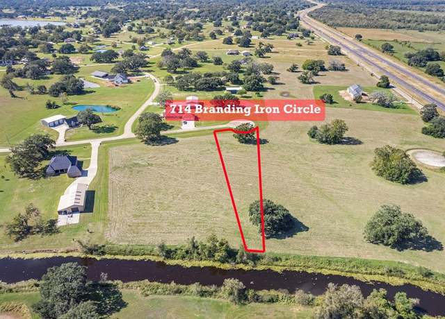 Property at 714 Branding Iron Trl, Angleton, TX 77515