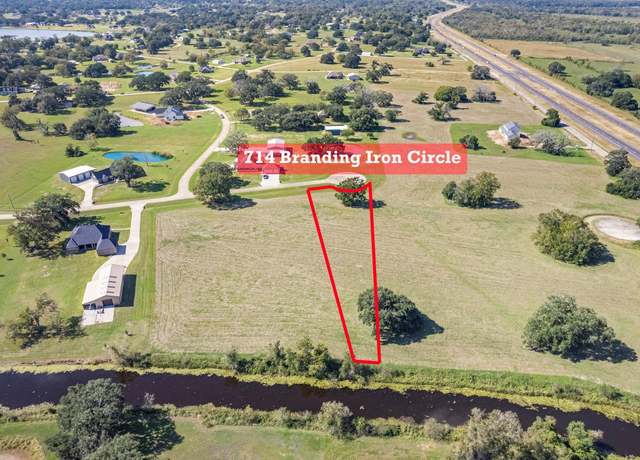 Property at 714 Branding Iron Trl, Angleton, TX 77515