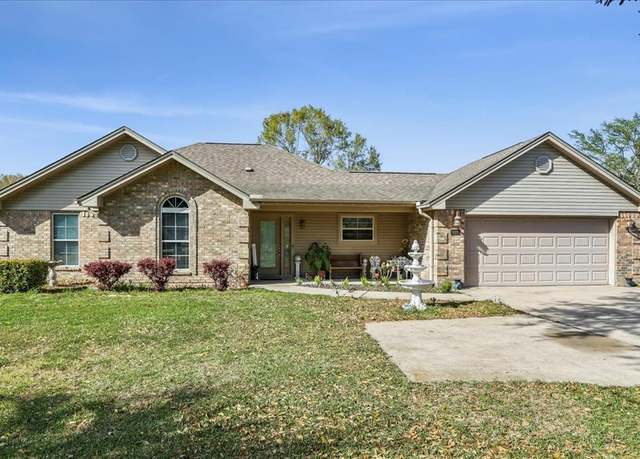 Property at 9026 Central Dr, Beaumont, TX 77705, 3 beds, 2 baths