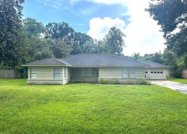 Property at 9337 Walterville Rd, Houston, TX 77080, 3 beds, 2 baths