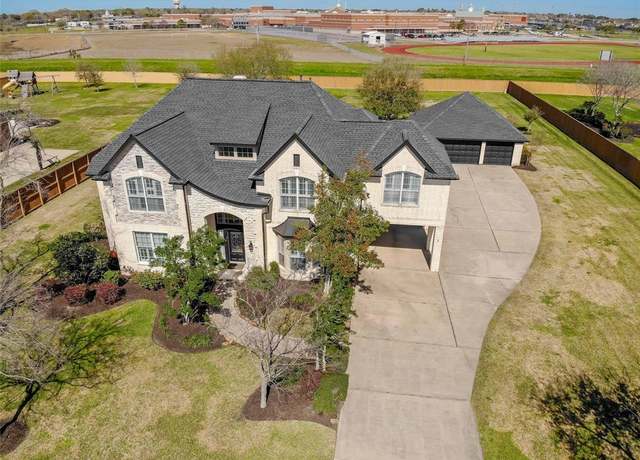 Property at 3851 Summer Manor Dr, League City, TX 77573, 4 beds, 3.5 baths