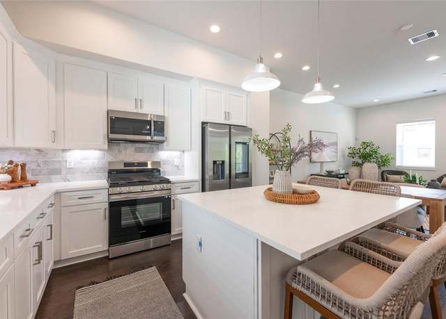 Property at 5502C Wheatley St, Houston, TX 77091, 3 beds, 3.5 baths