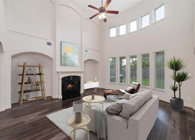 Property at 5422 Dalton Ranch Ln, Sugar Land, TX 77479, 4 beds, 3.5 baths