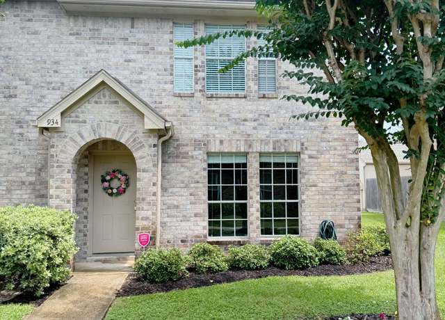 Property at 934 Birnham Woods Blvd, Pasadena, TX 77503, 2 beds, 2.5 baths