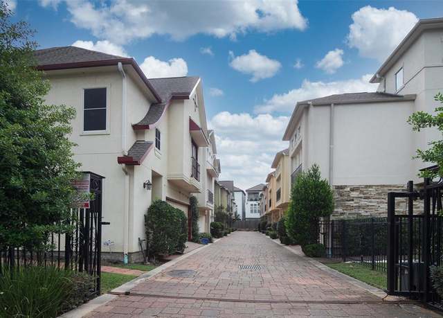 Property at 2804 Sherwin St, Houston, TX 77007, 3 beds, 2.5 baths