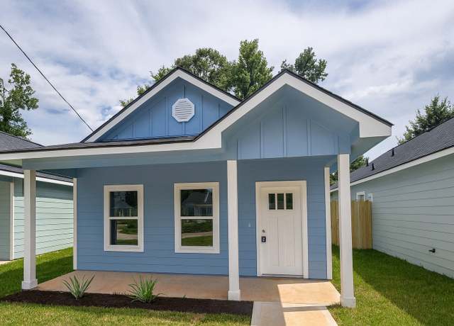 Property at 16725 E Hammon, Montgomery, TX 77316, 3 beds, 2 baths