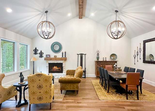Property at 7382 Magnolia Hollow Dr, Montgomery, TX 77316, 3 beds, 3.5 baths