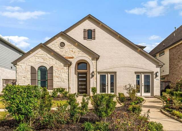 Property at 3610 Compass Pointe Ct, Angleton, TX 77515, 3 beds, 4 baths