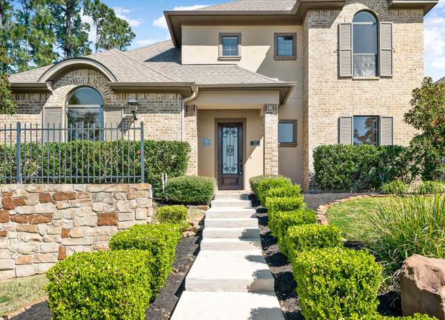 Property at 32 Evangeline Blvd, Conroe, TX 77304, 4 beds, 3.5 baths