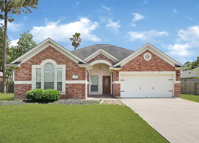 Property at 1207 S Diamondhead Blvd, Crosby, TX 77532, 3 beds, 2 baths