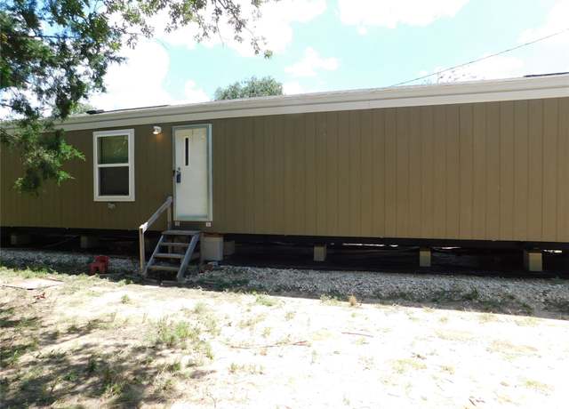 Property at 1400 Merners Trl, Caldwell, TX 77836, 3 beds, 2 baths