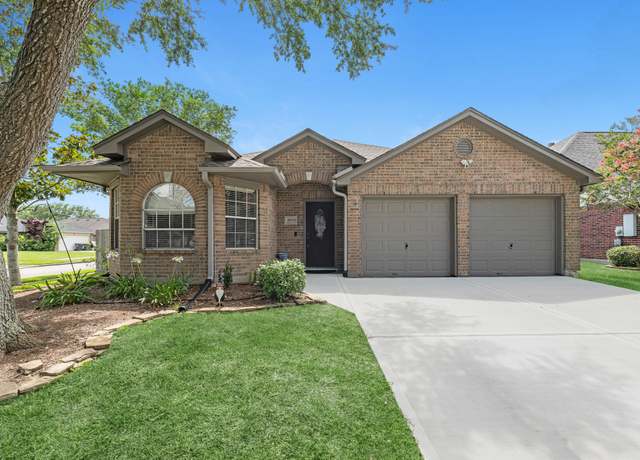Property at 3508 Yellowstone Cir, Pearland, TX 77584, 3 beds, 2 baths