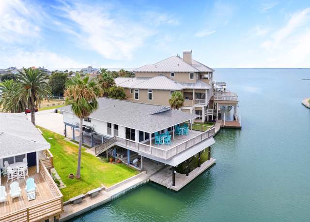 Property at 4208 E Bayside Way, Jamaica Beach, TX 77554, 3 beds, 3 baths