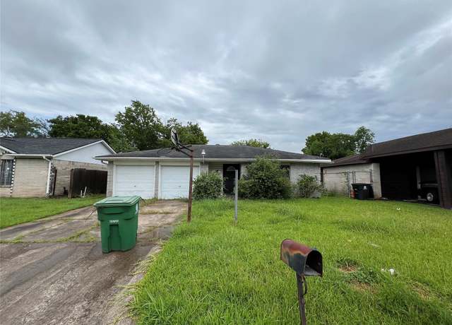 Property at 12123 Murr Way, Houston, TX 77048, 3 beds, 2 baths