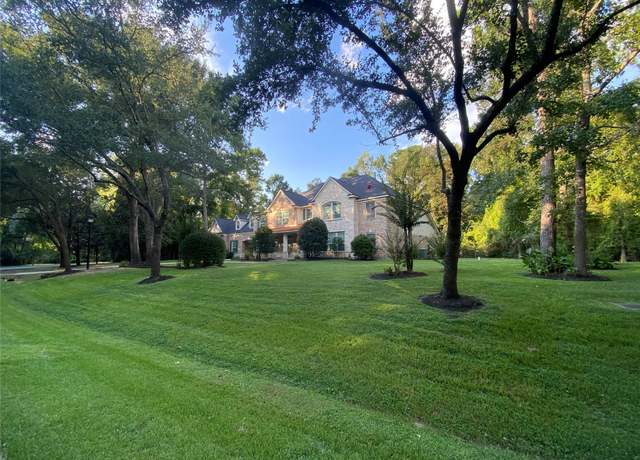 Property at 37518 Edgewater Dr, Pinehurst, TX 77362, 5 beds, 4.5 baths