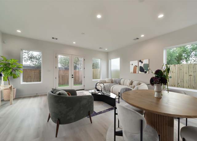 Property at 4430 Edmund St, Houston, TX 77020, 3 beds, 3.5 baths